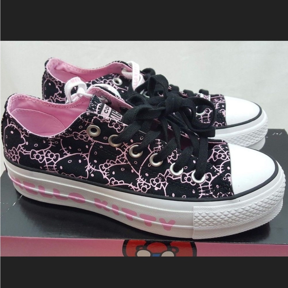 Hello Kitty size 7 converse shoes